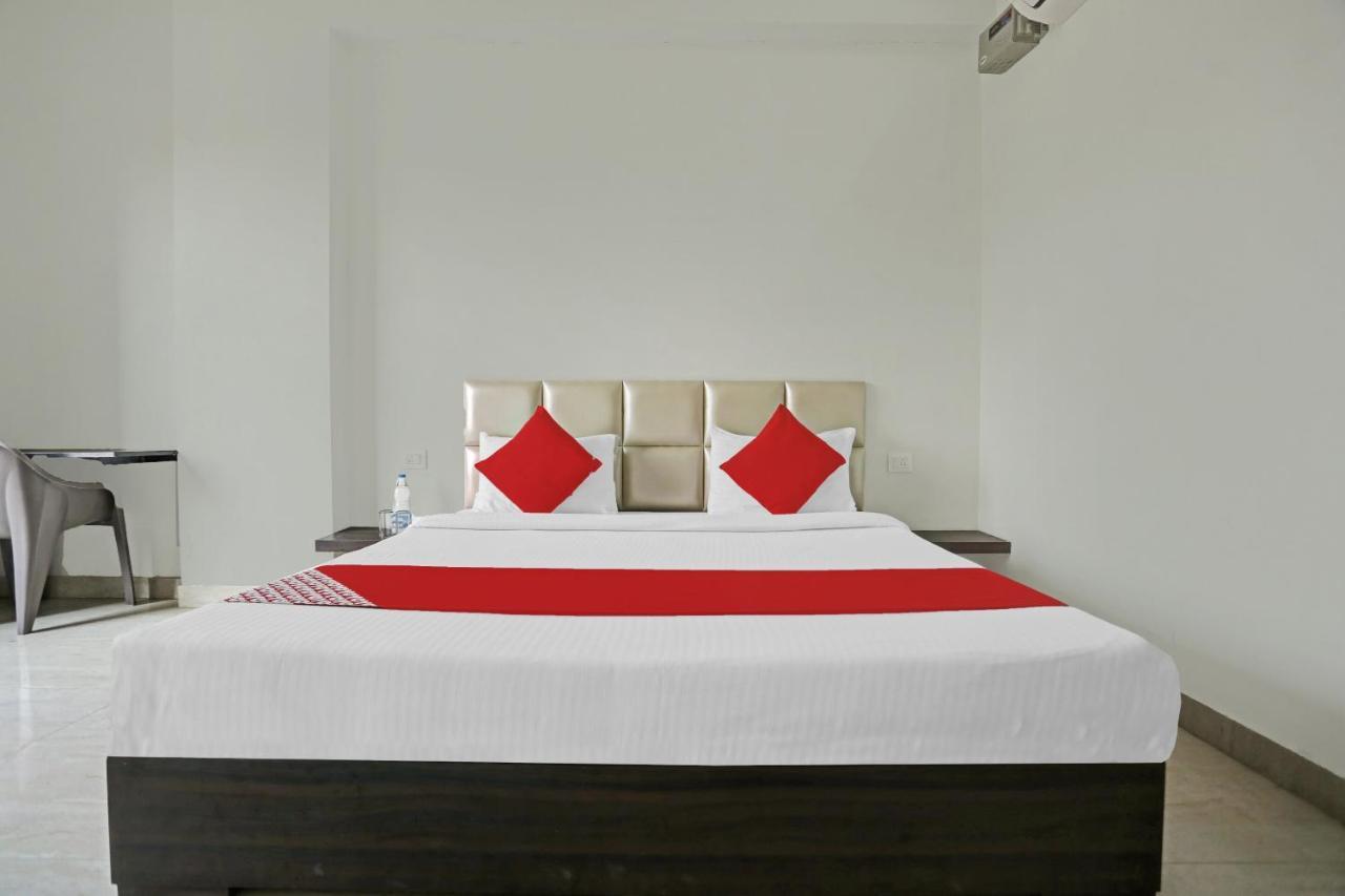 Oyo Flagship 80971 The Lime Tree Bareilly Ngoại thất bức ảnh